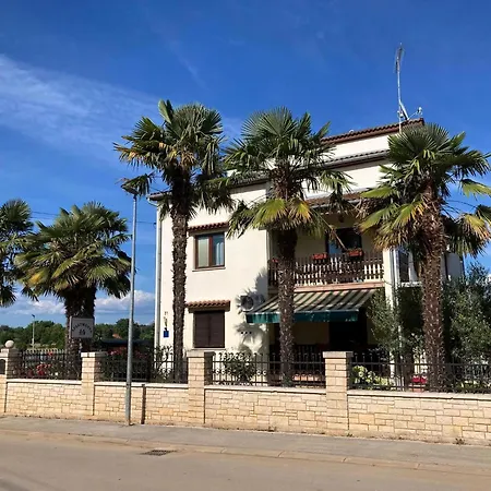 Ap 5, Nur 500 Meter Zum Zentrum Apartment Funtana