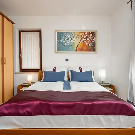 Ap 5, Nur 500 Meter Zum Zentrum Apartment