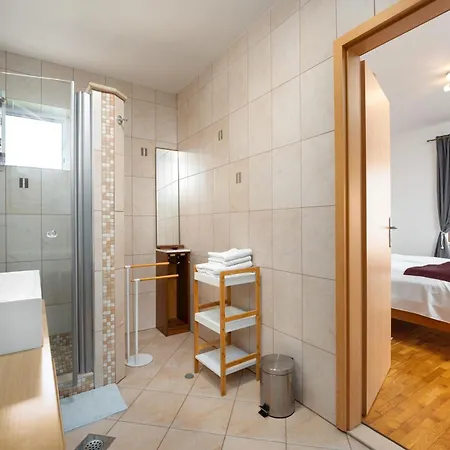 Apartment Ap 5, Nur 500 Meter Zum Zentrum